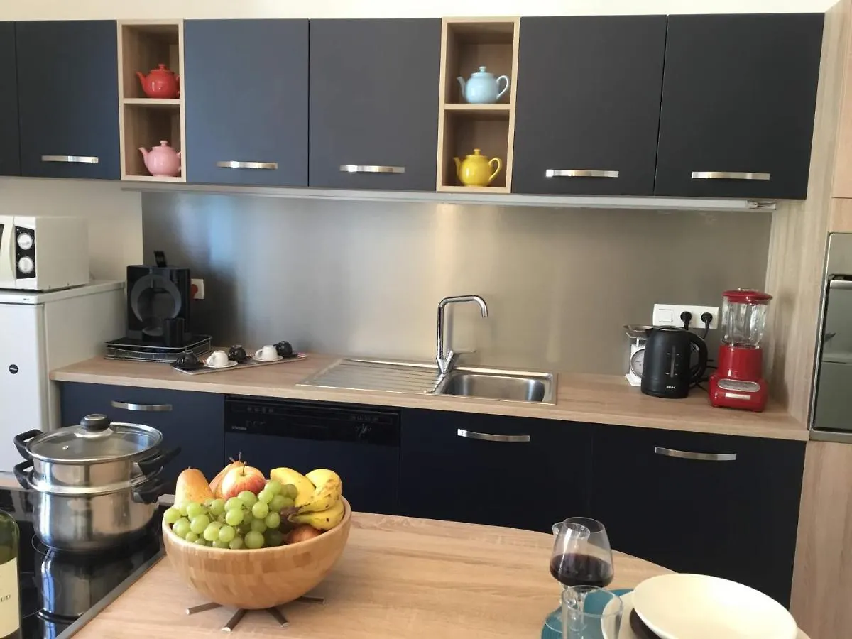 La Taniere Du Corsaire -16 Pers Apartment Redon 0*,  France