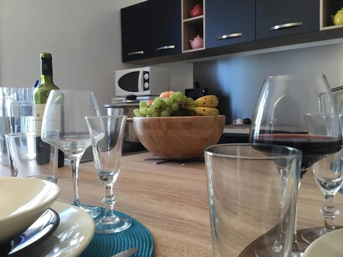 Homestay La Taniere Du Corsaire -16 Pers Apartment Redon
