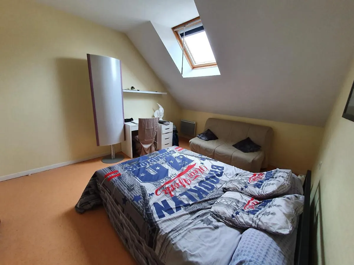 La Taniere Du Corsaire -16 Pers Apartment Redon Homestay