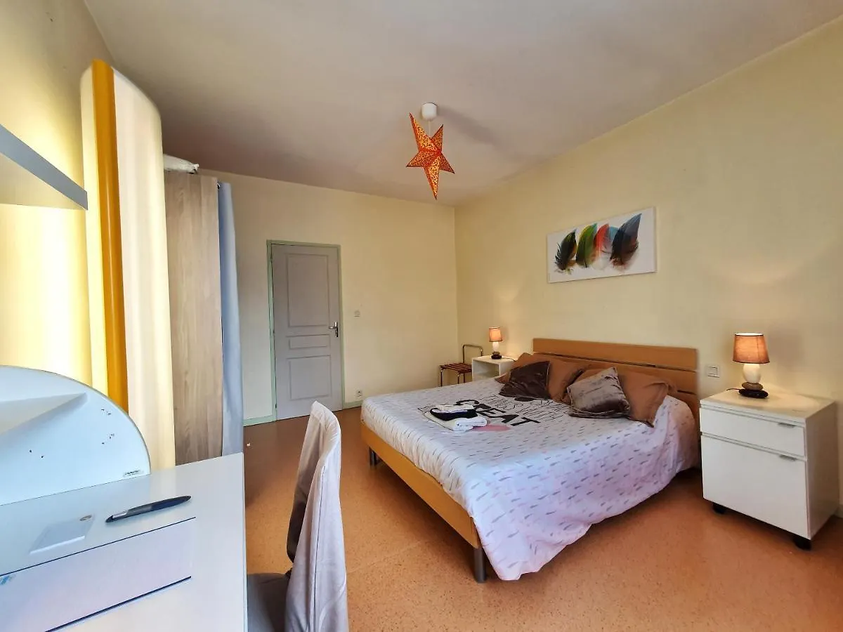 Appartement La tanière du Corsaire -16 Pers à Redon 0*,